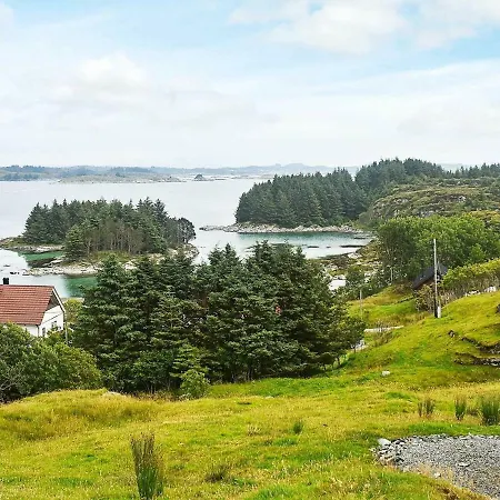 Holiday Bakkasund Ii Holiday home Kalve